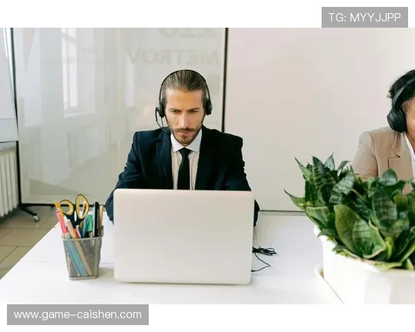 7-CLUB国际娱乐优质的客户服务团队，全天候为玩家提供专业的咨询与帮助